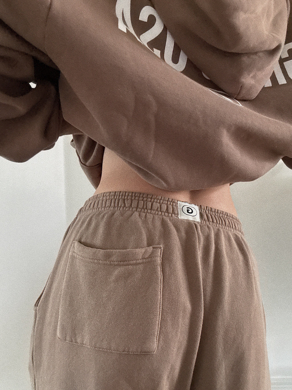 Neutral americana sweatpants