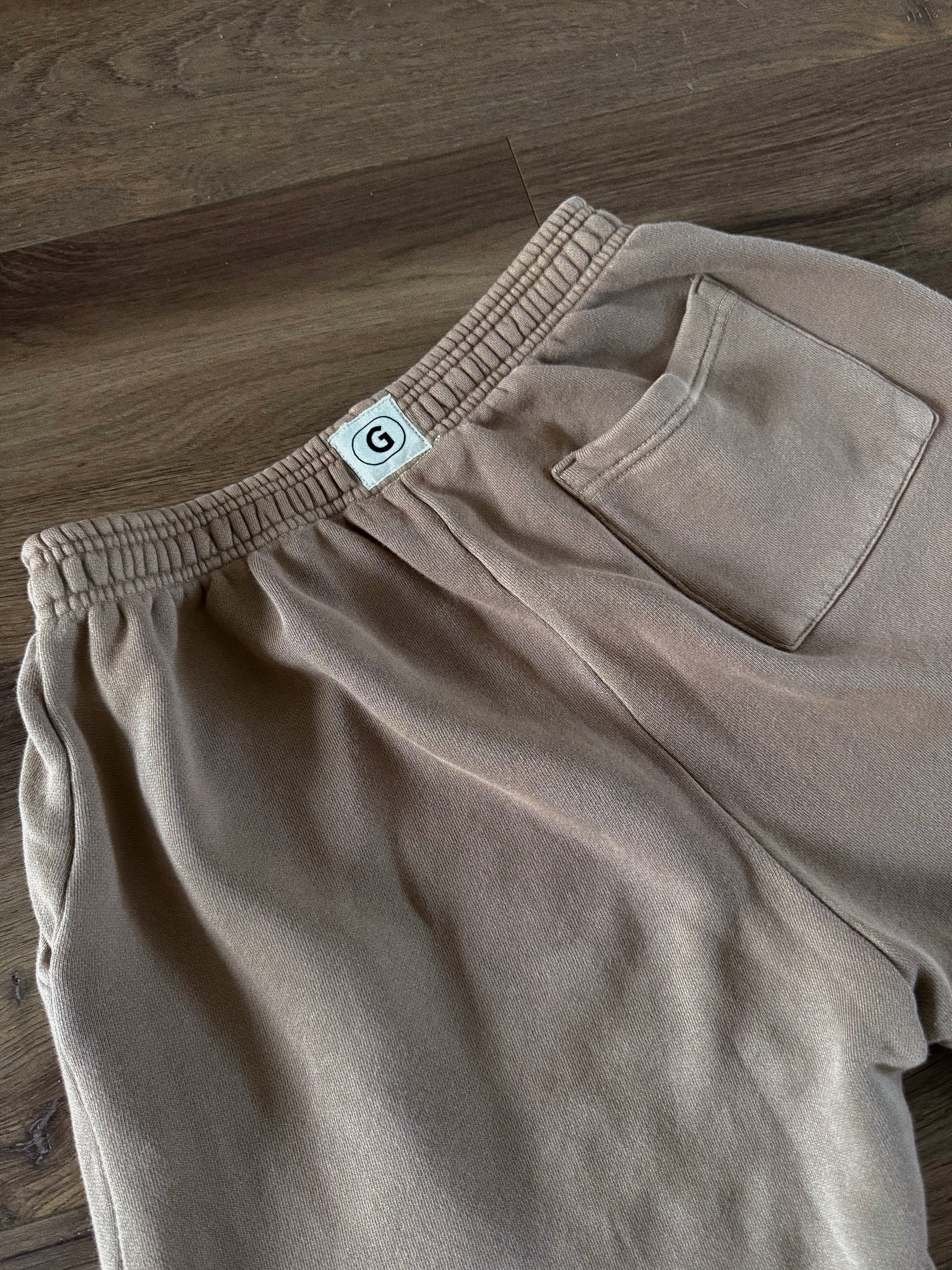Neutral americana sweatpants